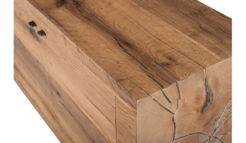 Well-crafted and roomy cabinet