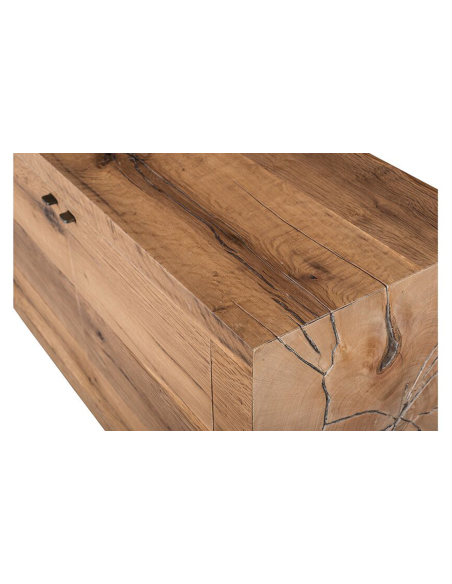 Well-crafted and roomy cabinet