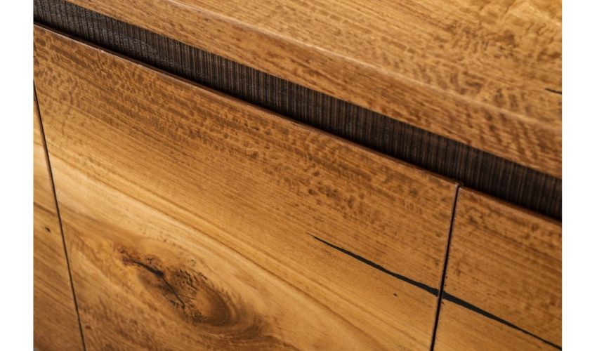 Admirable and functional cabinet