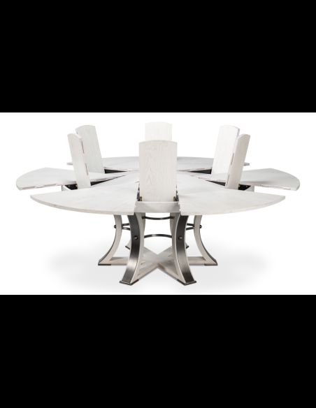 Classic Jupe table with modern allure