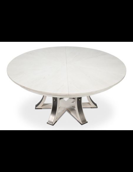 Classic Jupe table with modern allure
