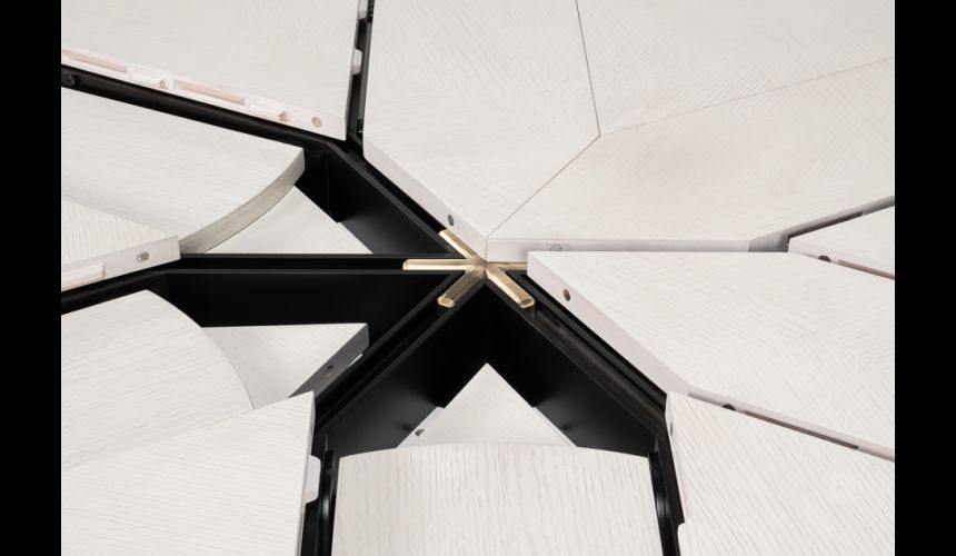 Distinguishing Giselle Table