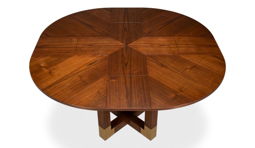 Small expandable Jupe table