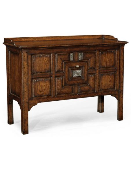 Fine Furniture Display cabinet in Oak