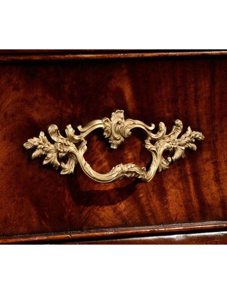 Louis XV Chest of 3 Drawers-88