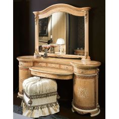 BEDS - Queen, King & California King Sizes Grand canopy master bedroom 2