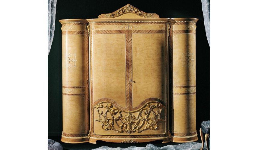 BEDS - Queen, King & California King Sizes Grand canopy master bedroom