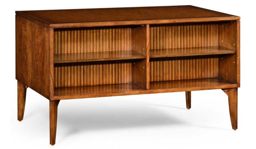 Executive Desks Shirting Stripe editor's desk.