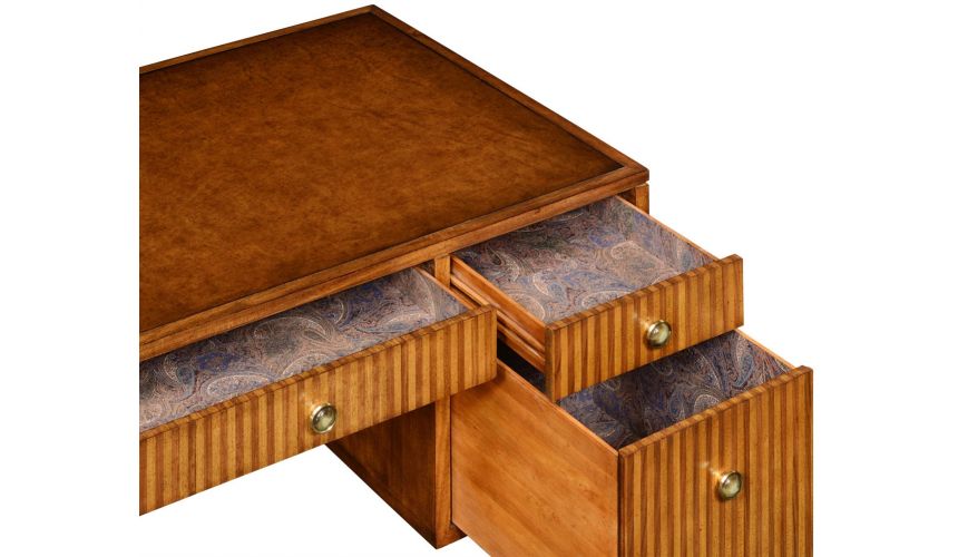 Executive Desks Shirting Stripe editor's desk.