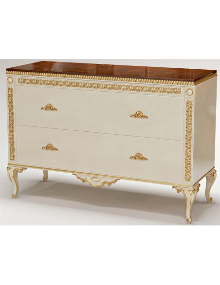 Spacious Bedroom Drawer Chest