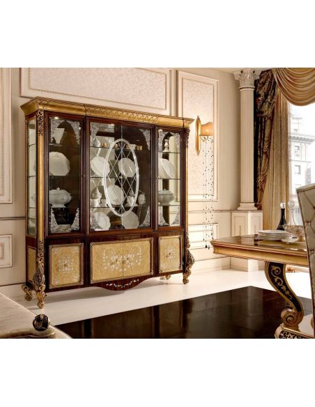 Dining Tables Spectacular dining tabl with mother of pearl inlay and exquisite marquetry work.