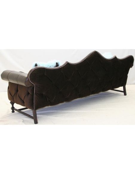8000-04 Sofa