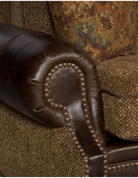 SOFA, COUCH & LOVESEAT Flare Armed Upholstered Sofa