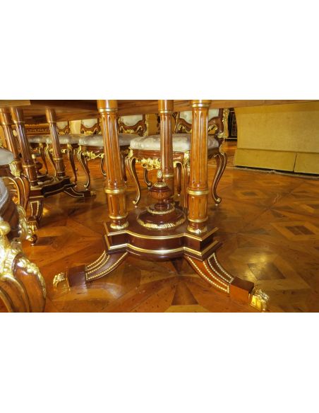 Dining Tables 10 Luxury dining furniture. Exquisite Boulle marquetry
