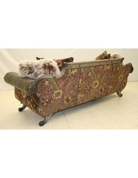Luxury Carved Frame Sofa-05