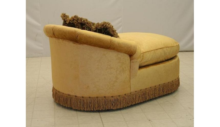 Chaise oval shape