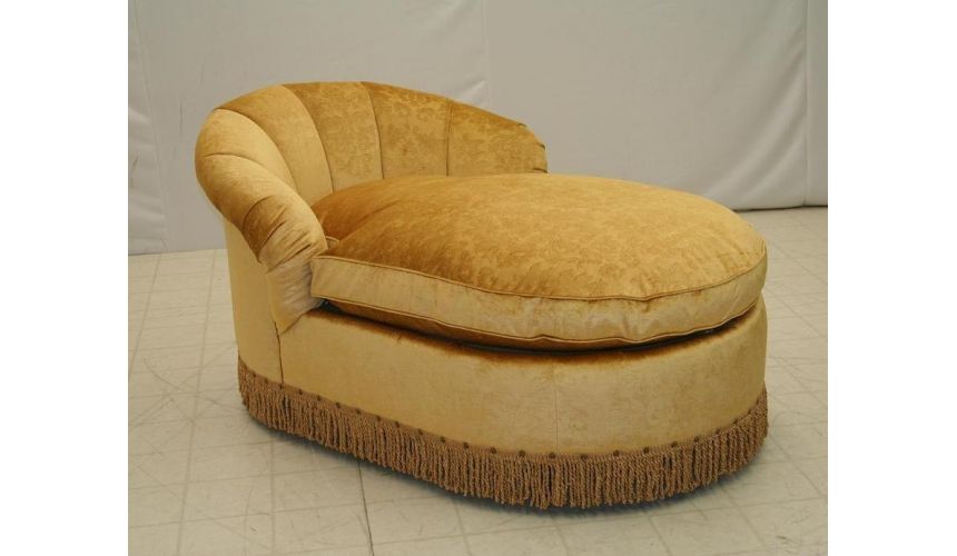 Chaise oval shape