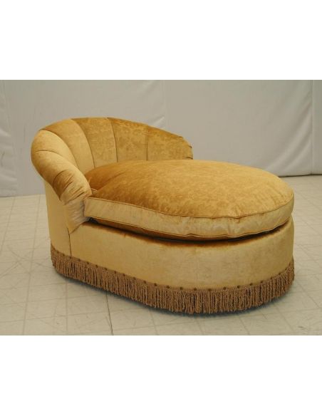 Chaise oval shape