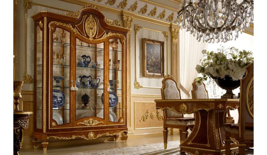 Dining Tables Classic dining furniture. Exquisite craftsmanship.