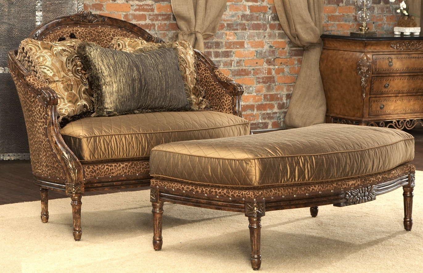 SETTEES, CHAISE, BENCHES Leopard print settee