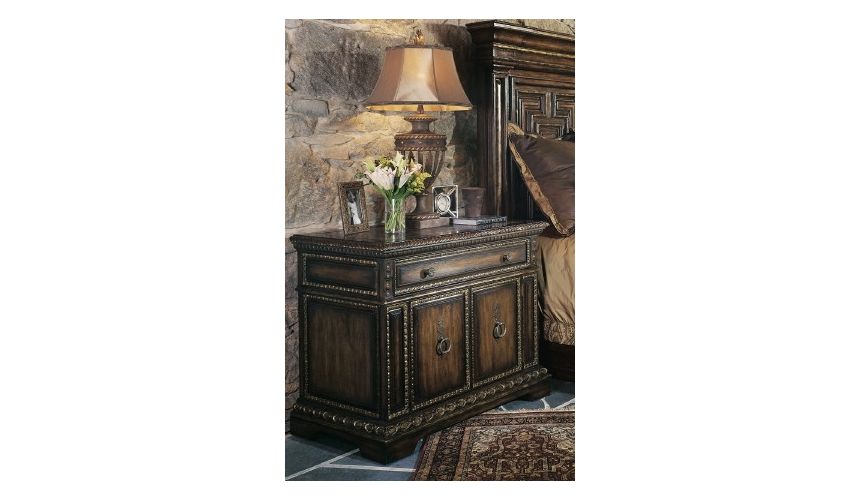 Queen and King Sized Beds Live like a King, luxury furnishings for castles to cottages