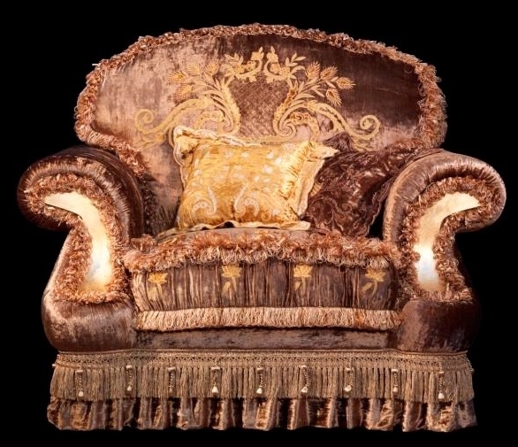 Furniture Masterpieces Classic Style Arm Chair From Our Vogue Collection