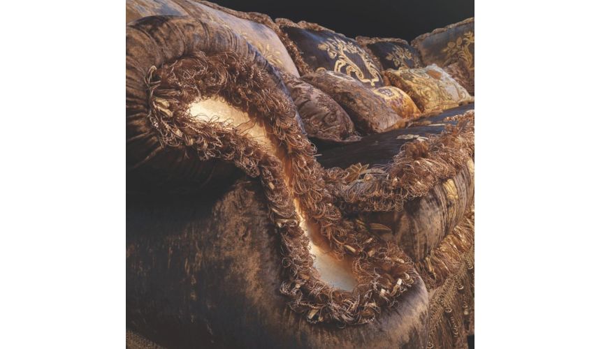 Furniture Masterpieces Classic Style Arm Chair From Our Vogue Collection