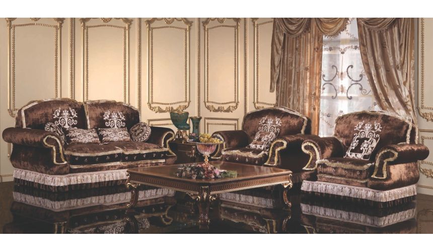 Furniture Masterpieces Classic Style Arm Chair From Our Vogue Collection