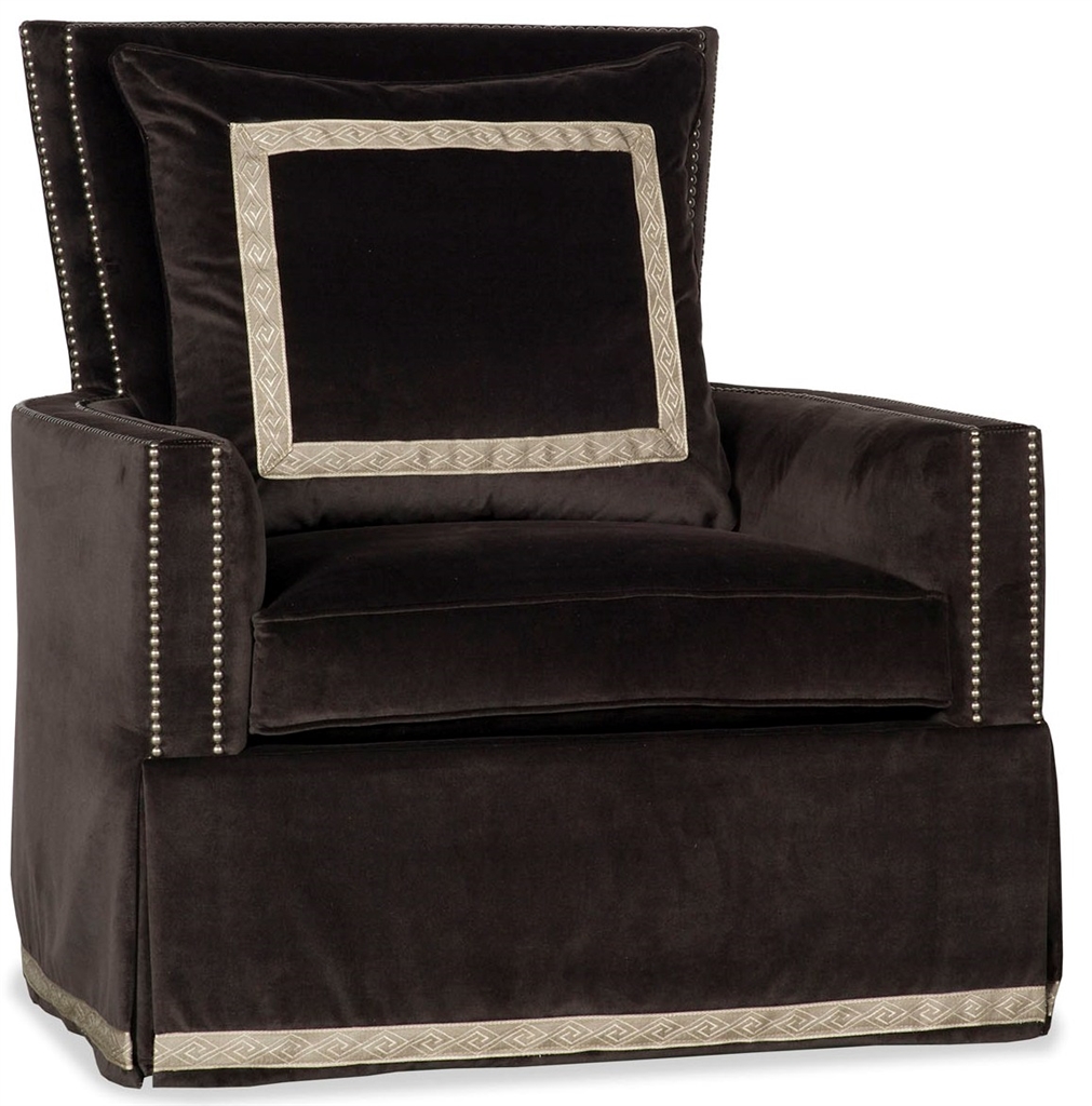 Luxury Leather & Upholstered Furniture Elegant Armchair with Covered Legs