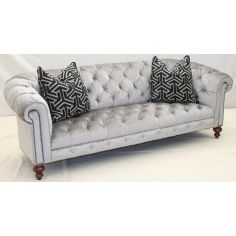 1435-03 Tufted Sofa