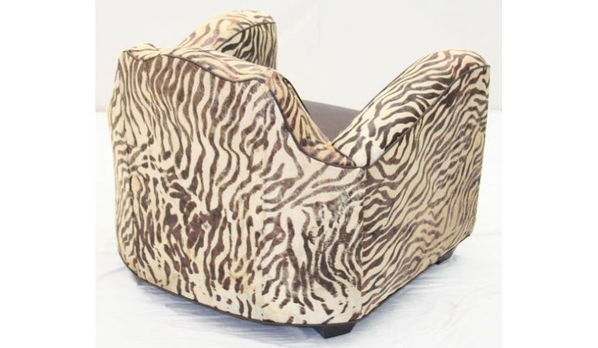 Luxury Leather & Upholstered Furniture Sofa Chairs Online-113