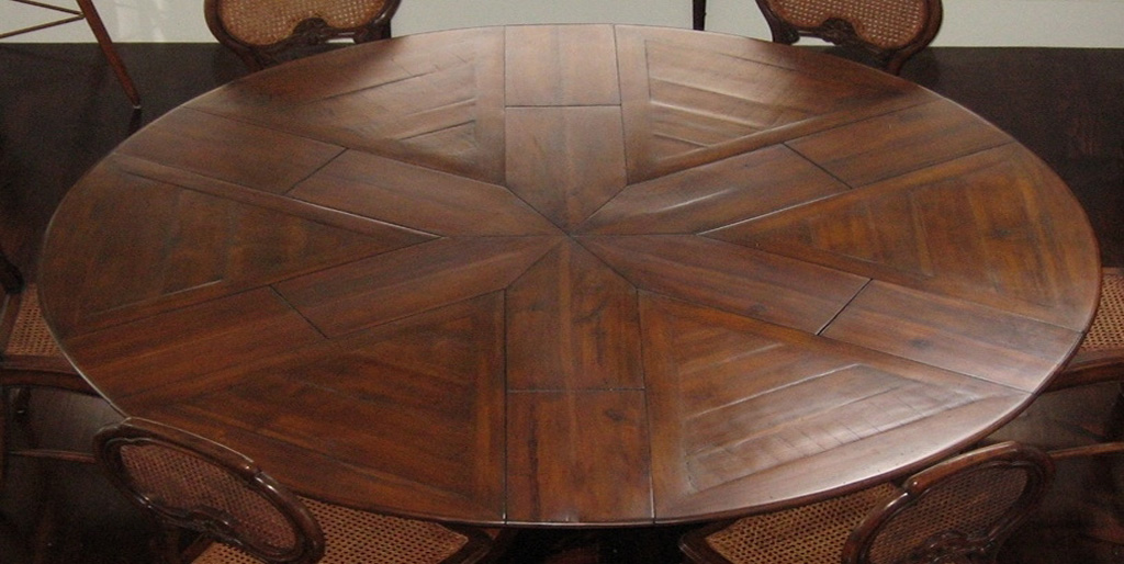 round expanding walut dinning table