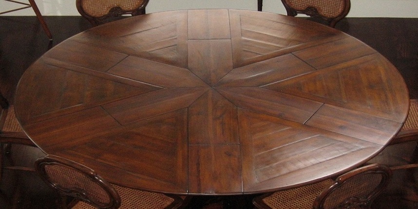 ROUND TO ROUND EXTENDING DINING TABLES